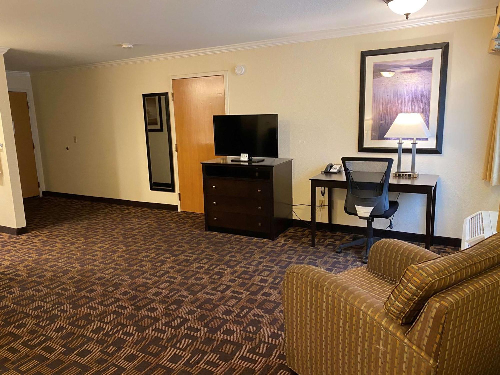 Best Western Plus Inn Of Hayward Buitenkant foto